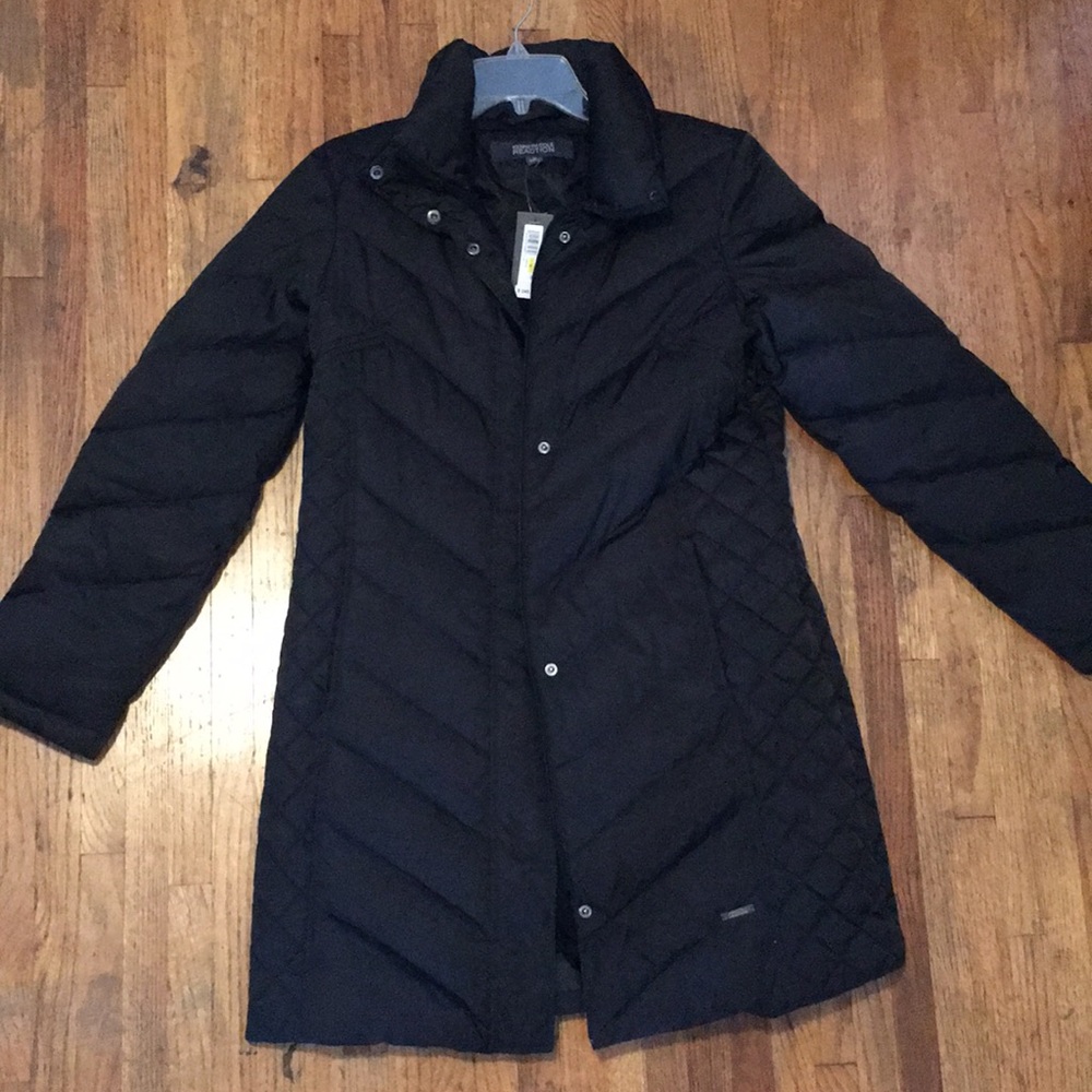 Kenneth Cole coat NEW WOMANS <3